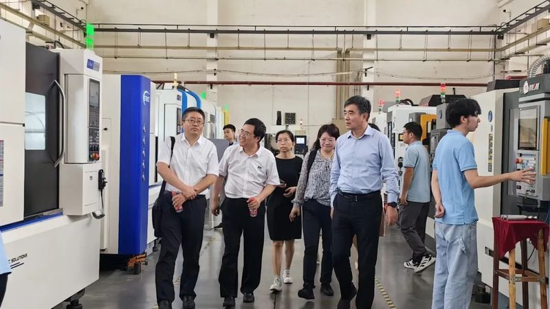 矿山成套设备：揭秘其核心技术与选型要点